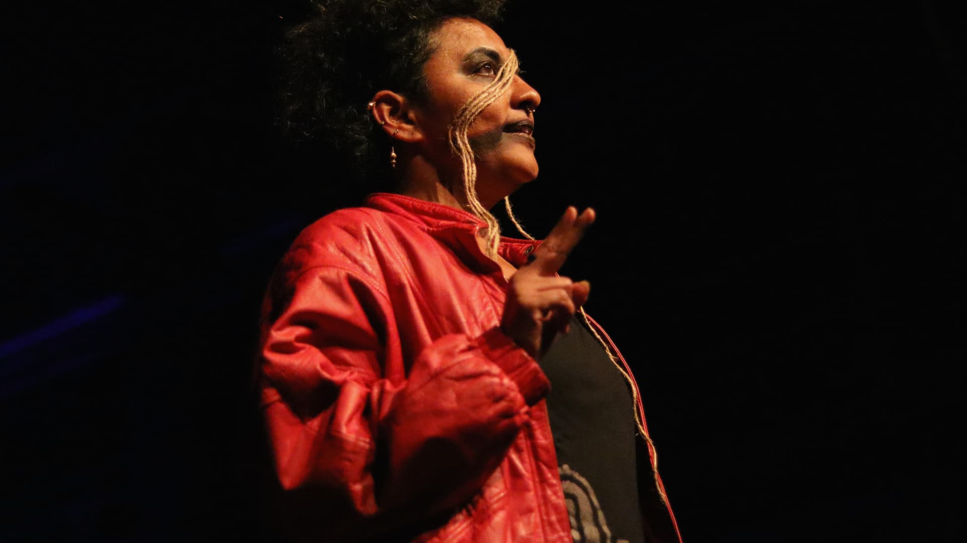Vishnu Vardhani Rajan performing Anachronism.