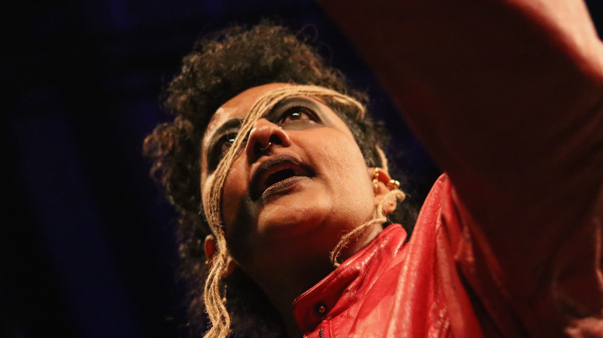 Vishnu Vardhani Rajan performing Anachronism.